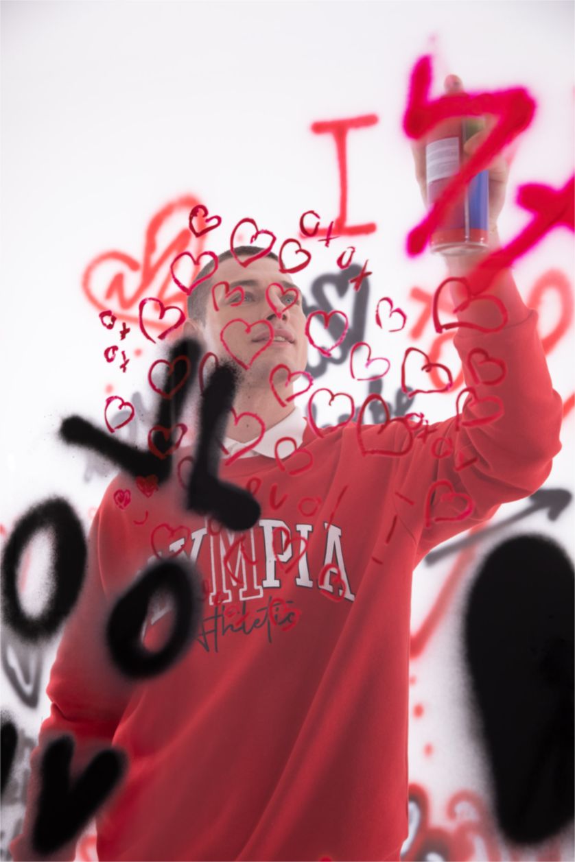 HOMME Rouge Sweat-shirt oversize à manches longues et col ras du cou imprimé