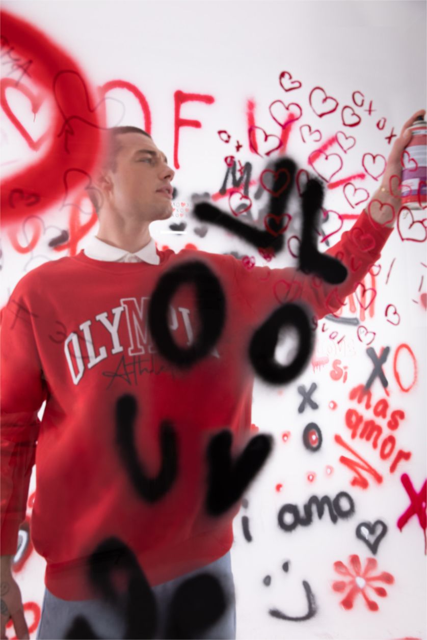 HOMME Rouge Sweat-shirt oversize à manches longues et col ras du cou imprimé