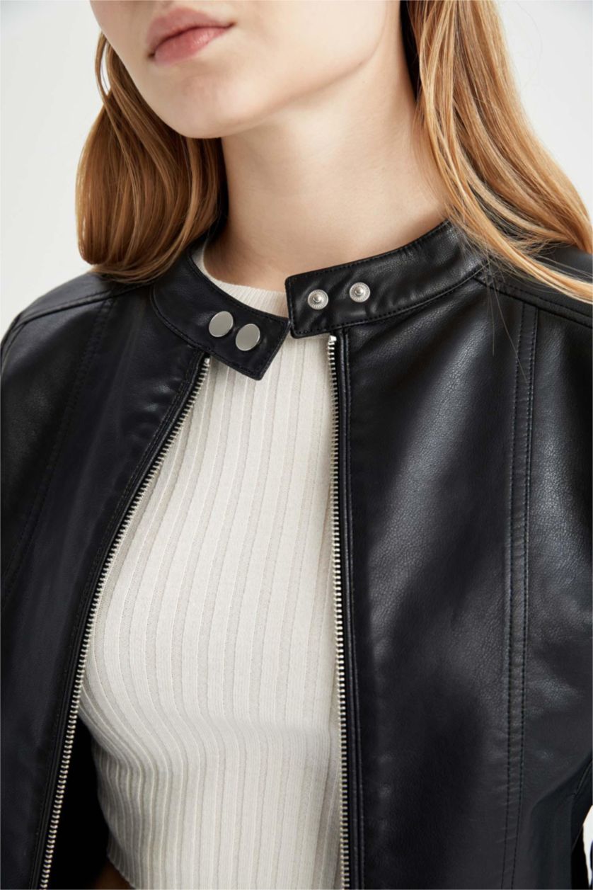 Kadın Siyah Regular Fit Suni Deri Su İtici Mont