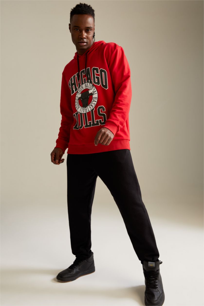 MAN Red Oversized Long Sleeve Chicago Bulls Printed Hoodie