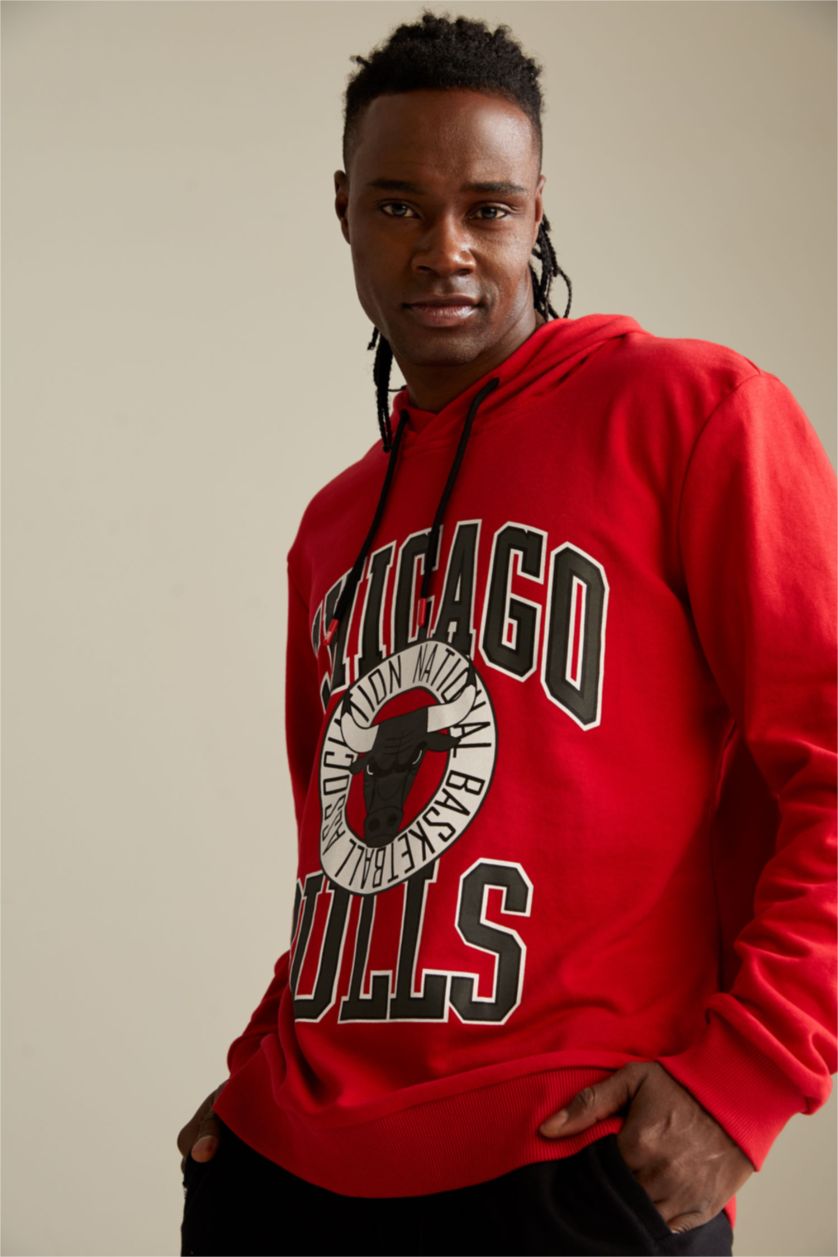 MAN Red Oversized Long Sleeve Chicago Bulls Printed Hoodie