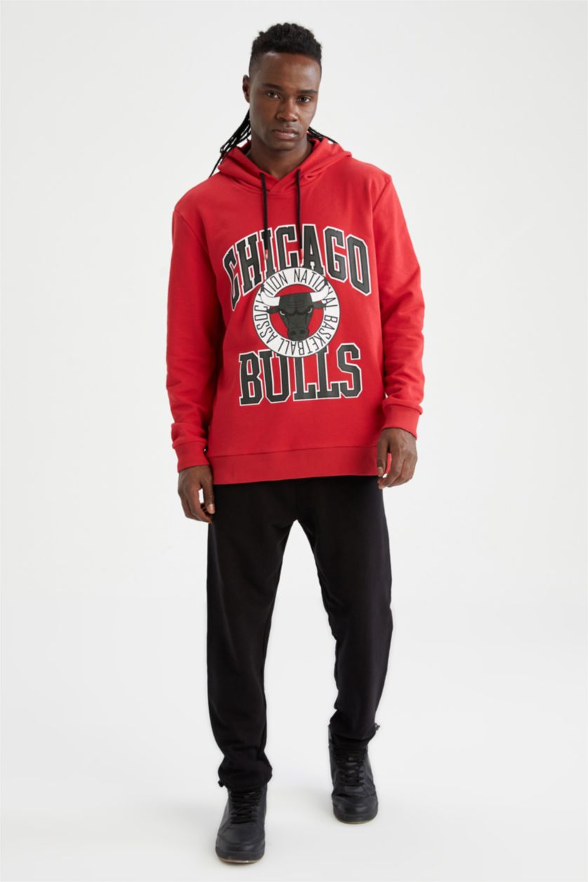 MAN Red Oversized Long Sleeve Chicago Bulls Printed Hoodie