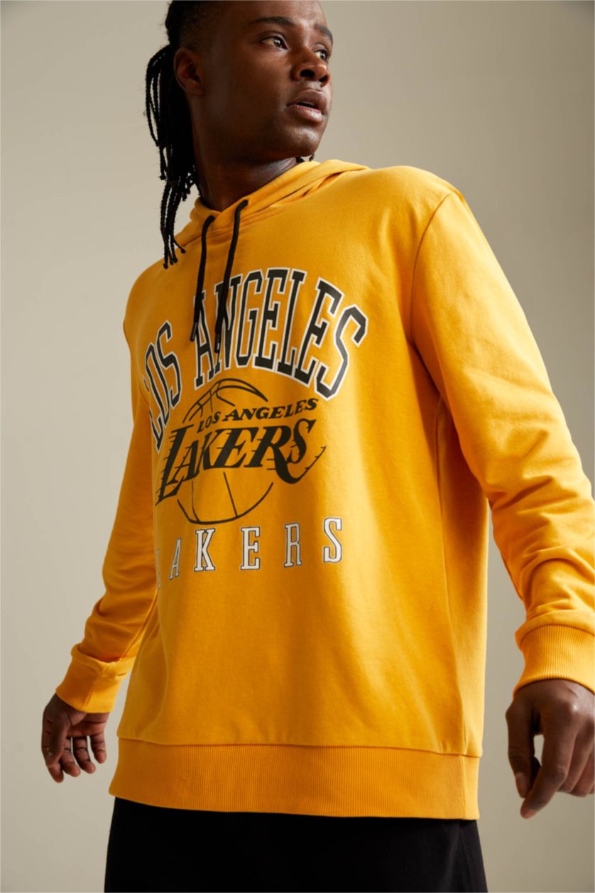 MAN Yellow Regular Fit Long Sleeve Los Angeles Lakers Printed Hoodie