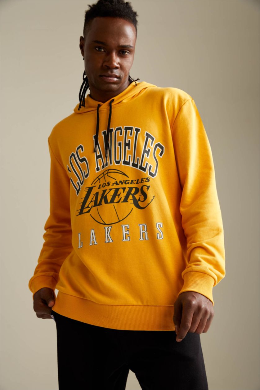 MAN Yellow Regular Fit Long Sleeve Los Angeles Lakers Printed Hoodie