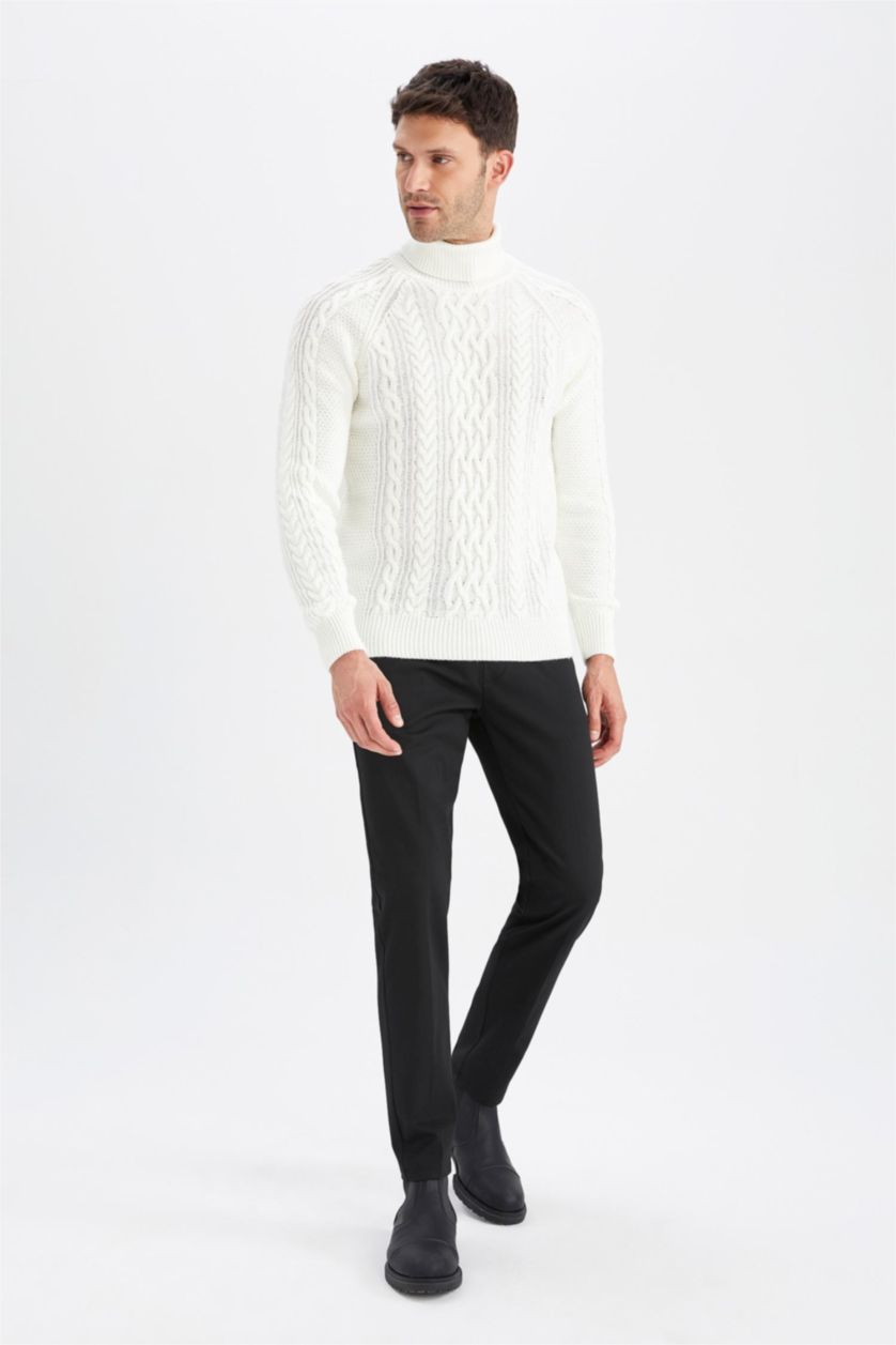Erkek Ekru Regular Fit Balıkçı Yaka Örgü Desenli Triko Kazak