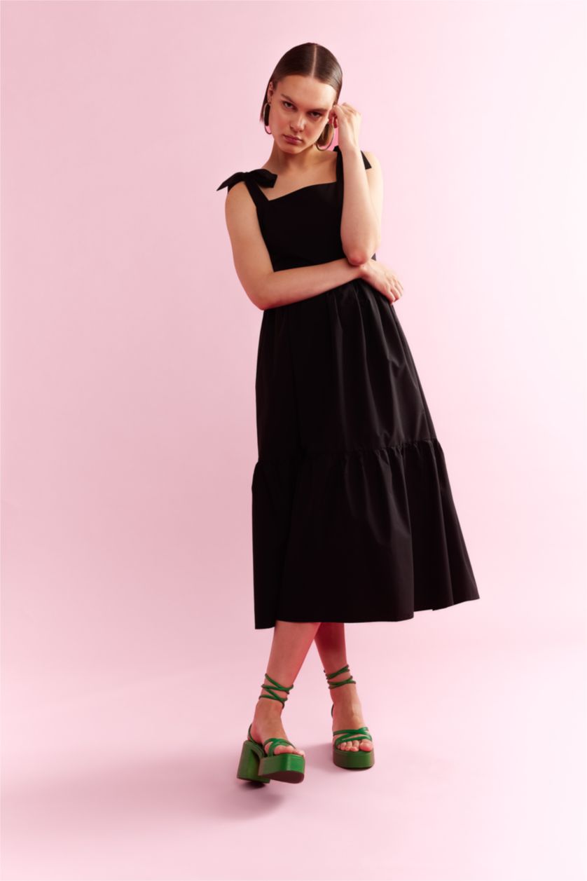 حريمي أسود فستان ميدي قطن بوبلين بياقة مربعة