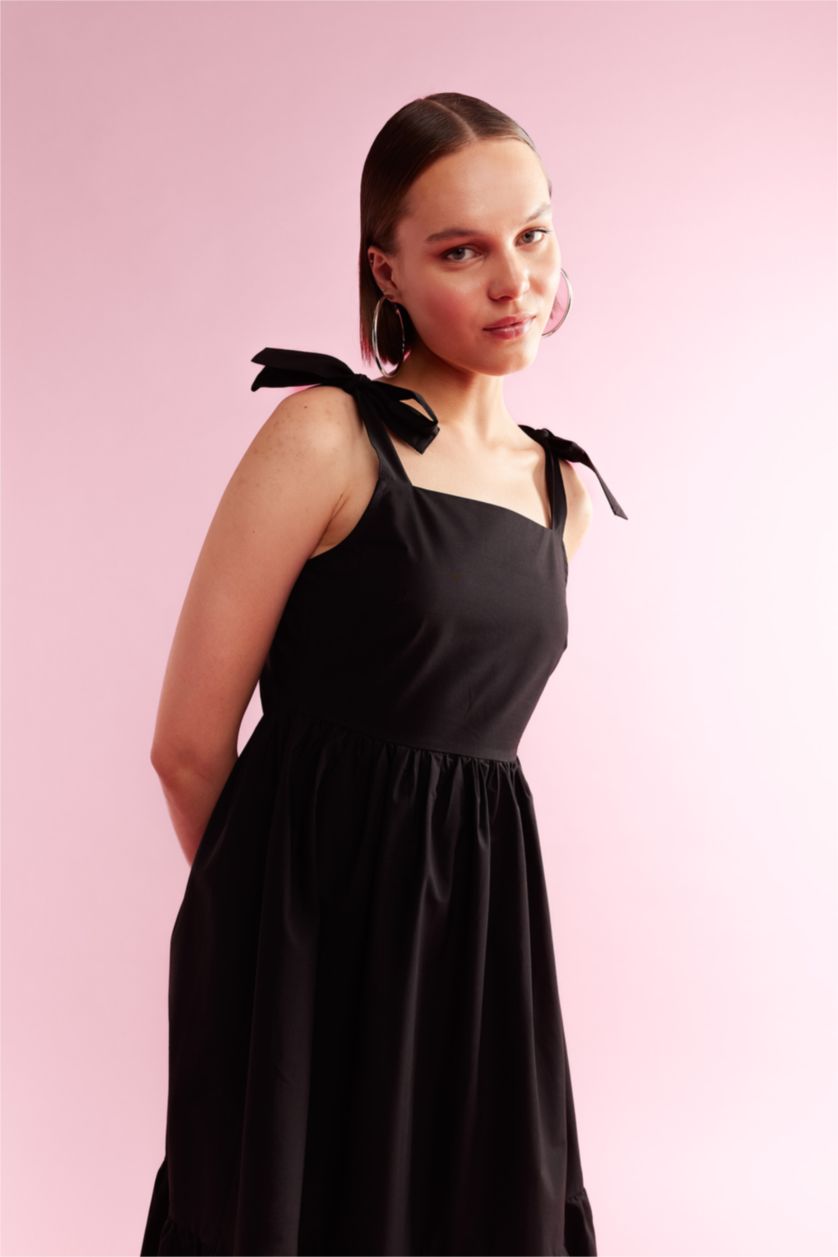 حريمي أسود فستان ميدي قطن بوبلين بياقة مربعة