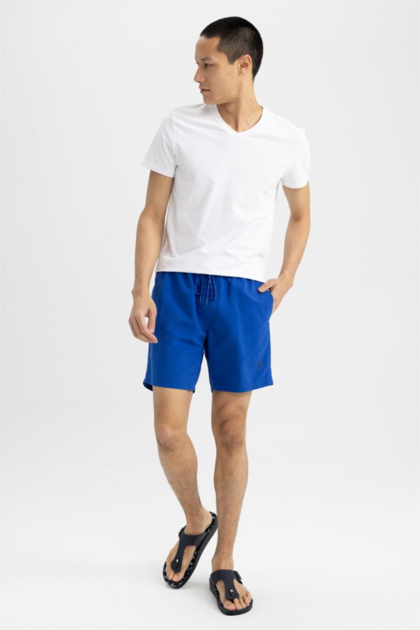 MAN Royal Regular Fit Basic Above Knee Swimming Shorts
