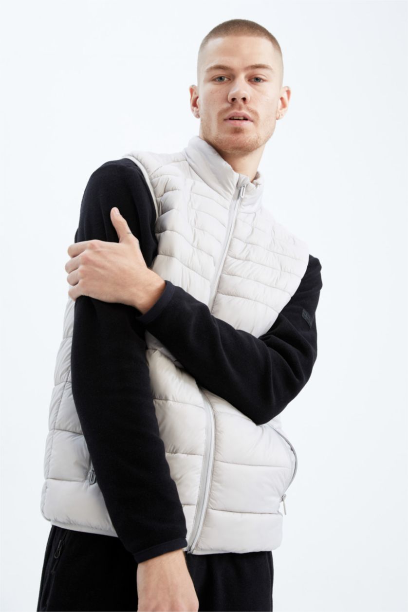 Man Light Grey Defacto Fit Standard Fit Stand Up Collar Ultra Light Pocket Puffer Inflatable Vest