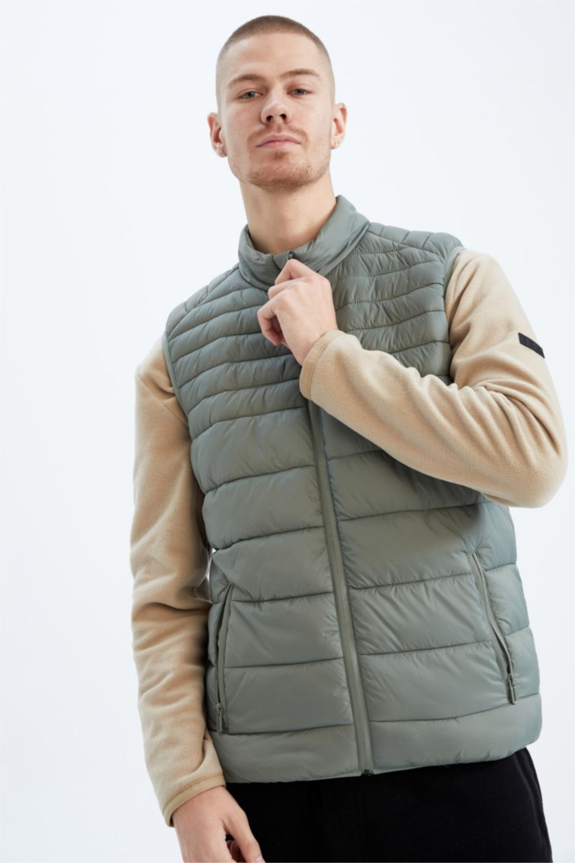 Erkek Açık Haki Standart Fıt Yelek