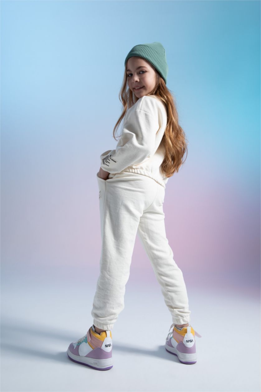 GIRLS & TEENS Beige Girl Jogger Standard Fit Pocket Detailed Jogger Tracksuit Bottom