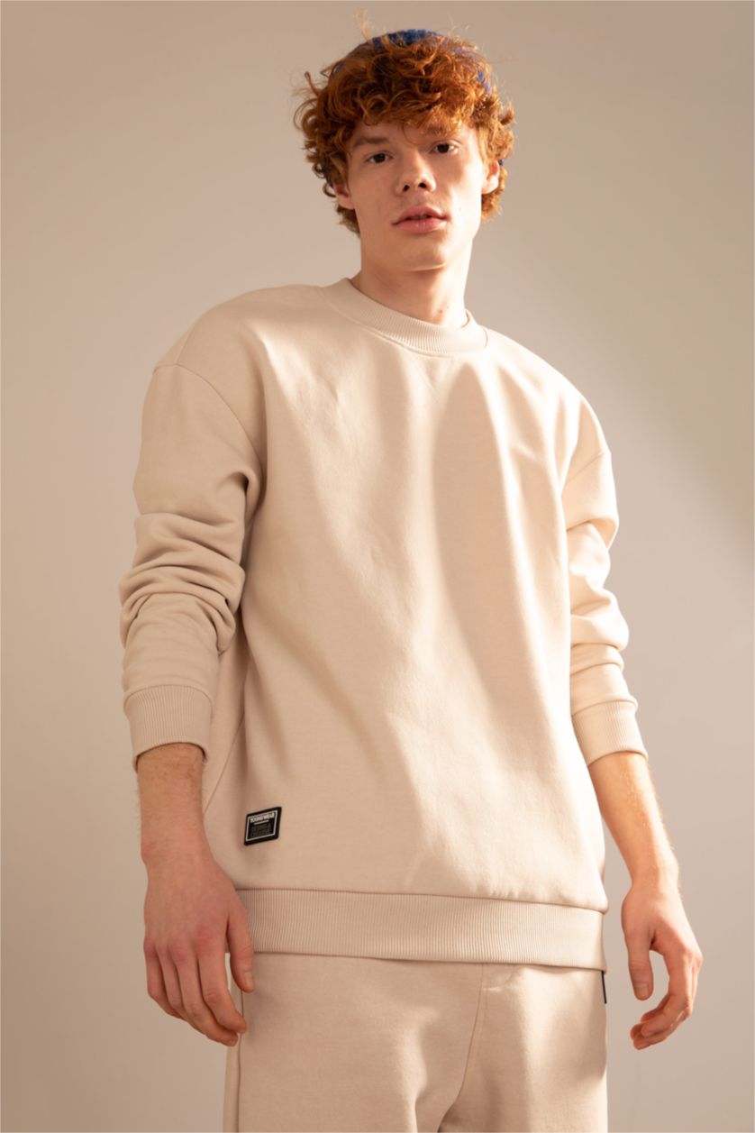 HOMME Beige Sweat-shirt basique à col ras du cou et coupe carrée
