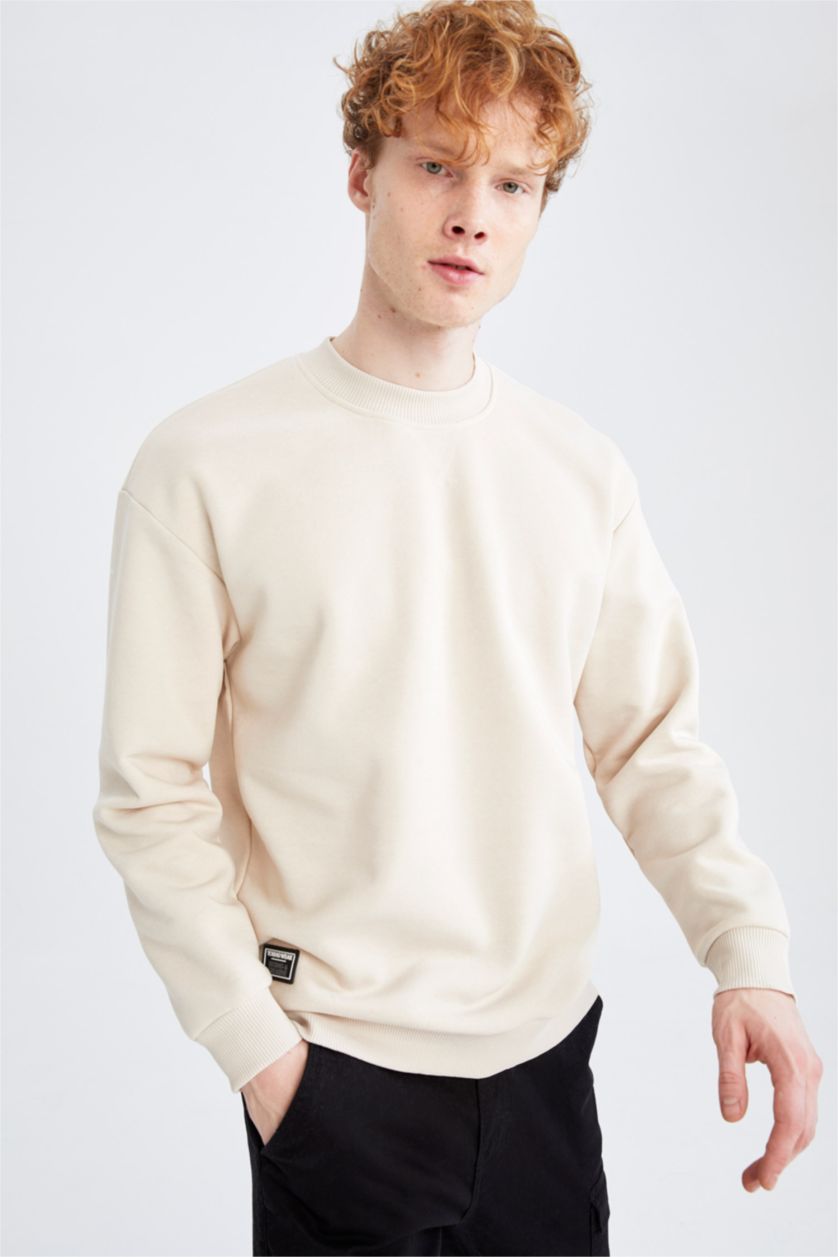 HOMME Beige Sweat-shirt basique à col ras du cou et coupe carrée