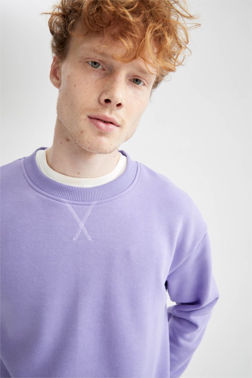 HOMME Violet Sweat-shirt basique à Col rond et coupe Boxy