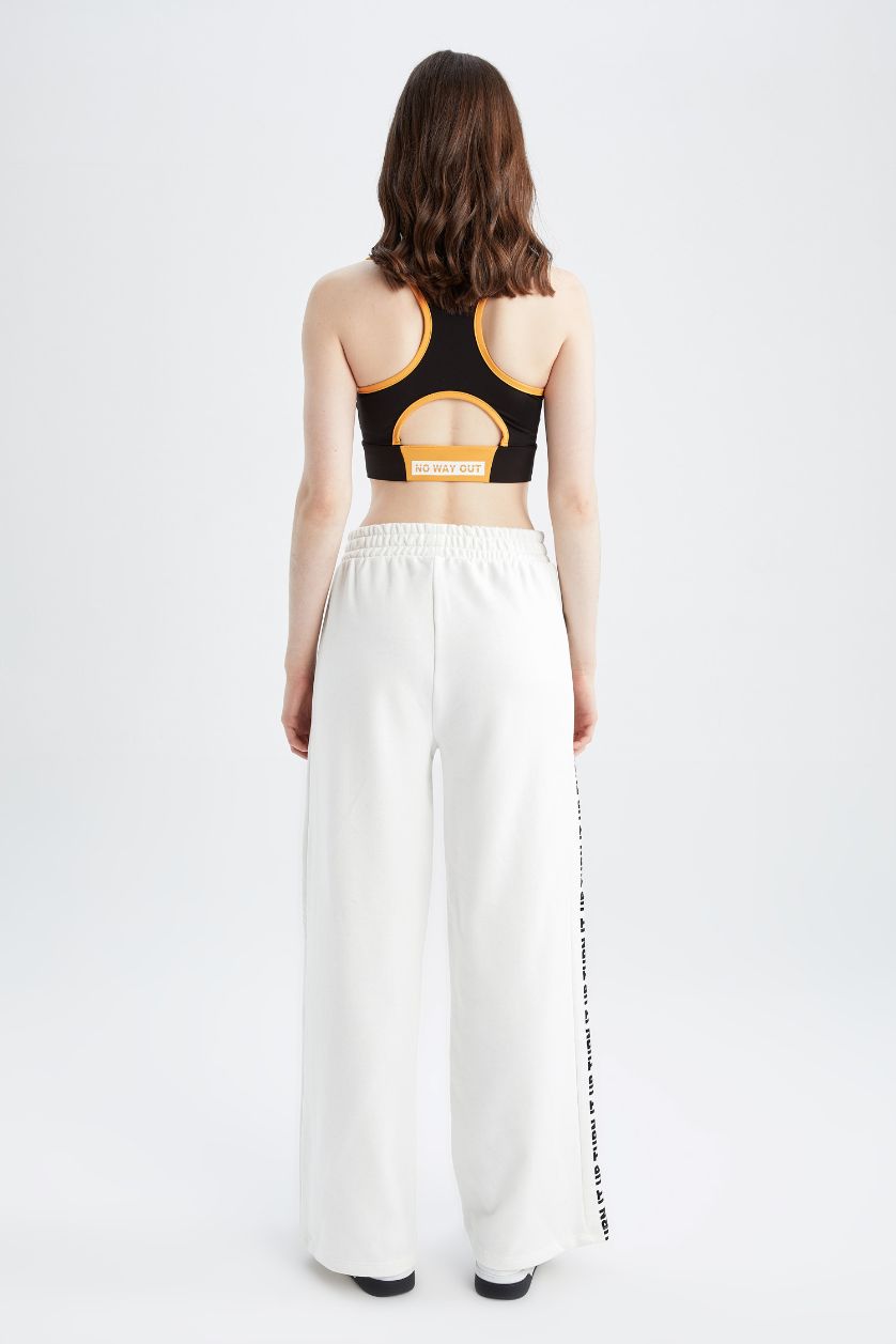 Kadın Ekru DeFactoFit Yan Baskılı Geniş Paça Eşofman Altı