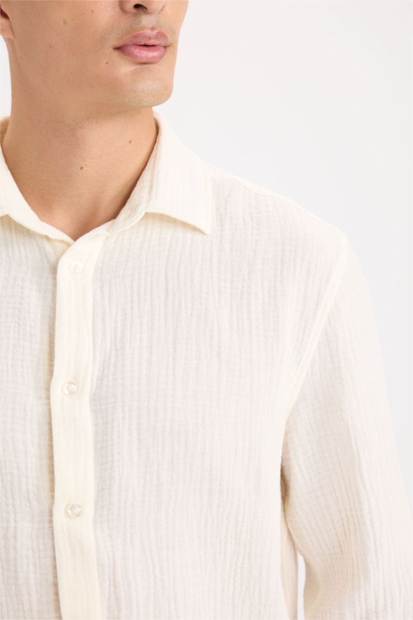 Man White Regular Fit Polo Collar Muslin Long Sleeve Shirt