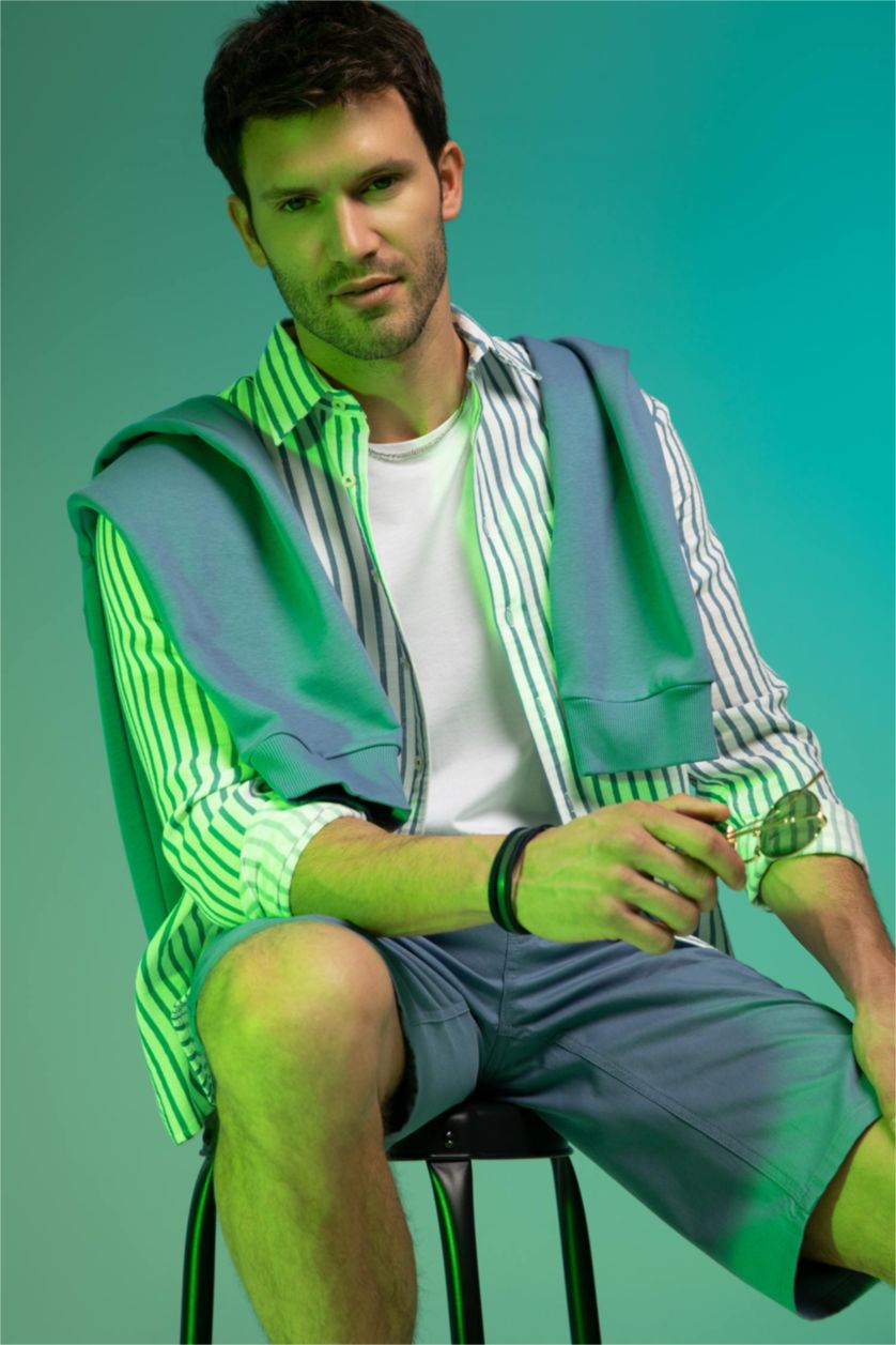 HOMME Bleu Chemise à manches longues en coton à motif de lignes de coupe moderne