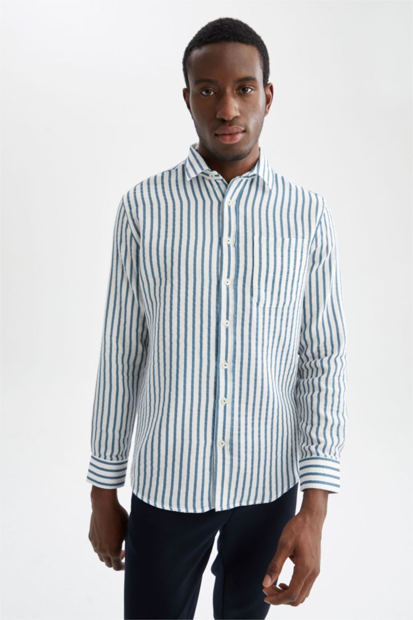 HOMME Bleu Chemise à manches longues en coton à motif de lignes de coupe moderne