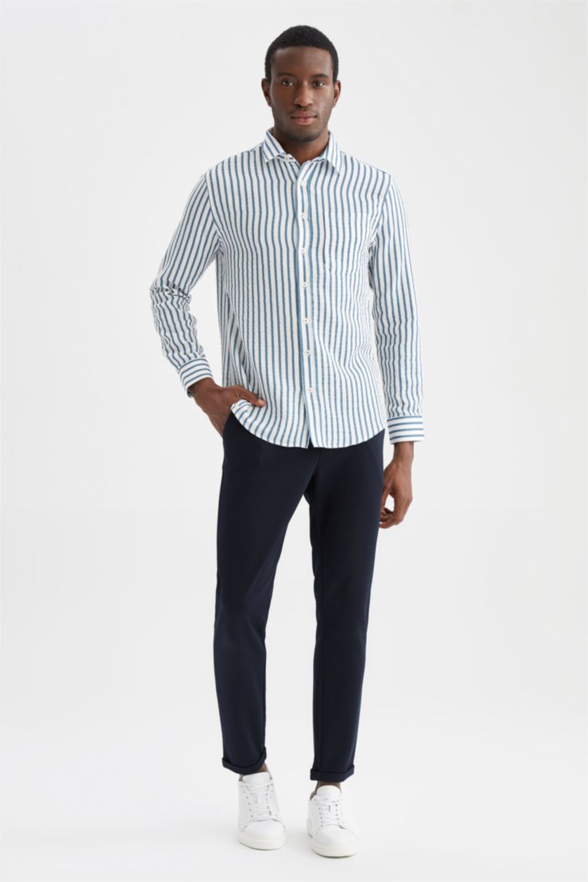 HOMME Bleu Chemise à manches longues en coton à motif de lignes de coupe moderne