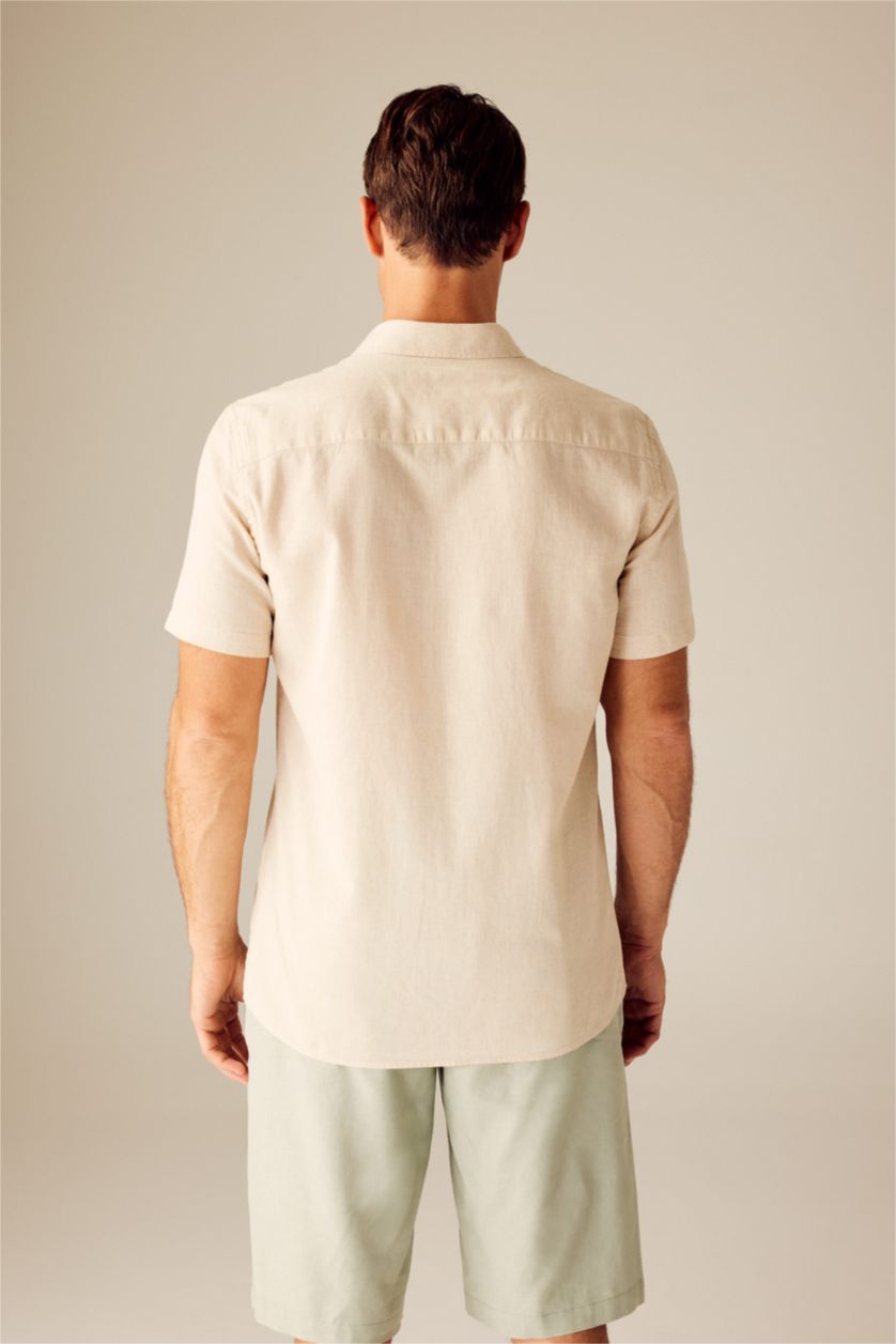 Ерлер Бежевый қалыпты пішім Қысқа жеңді жейде