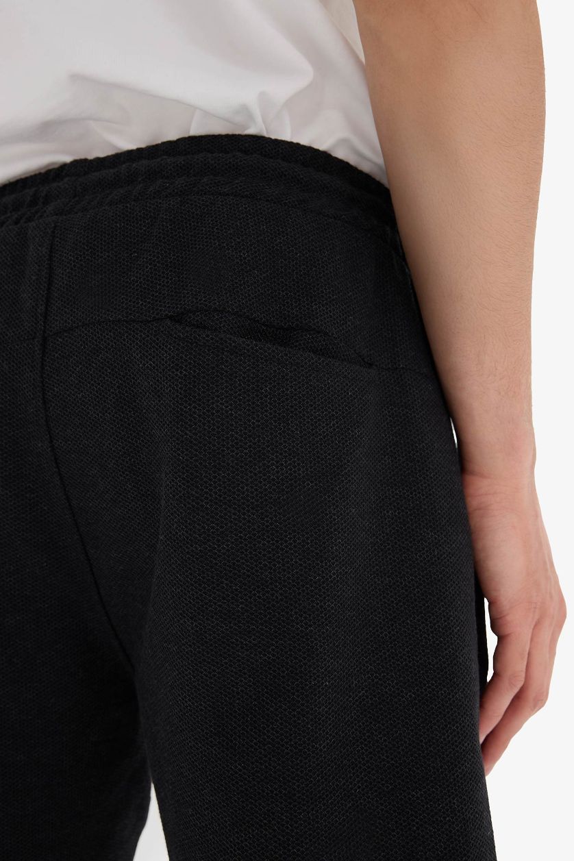 Man Black Slim Fit Super Skinny Hem Shorts