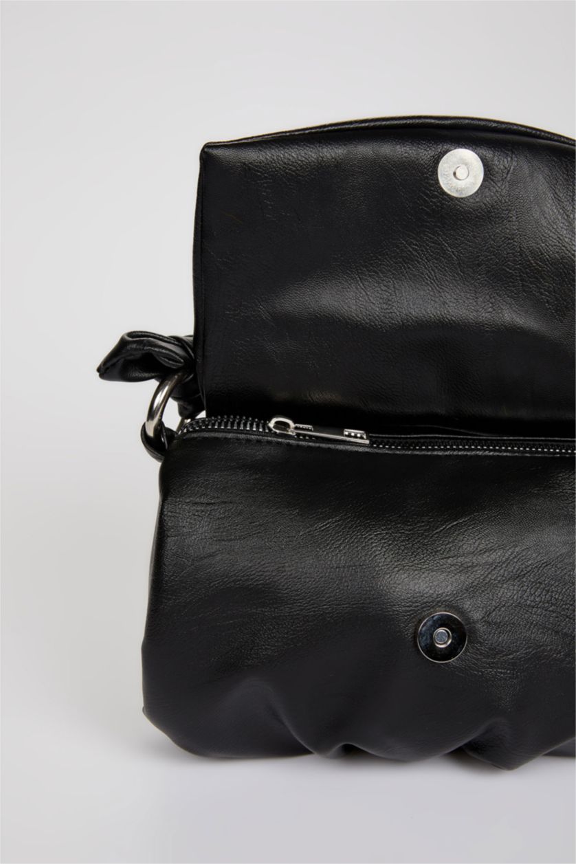 Women Black Faux Leather Shoulder bag