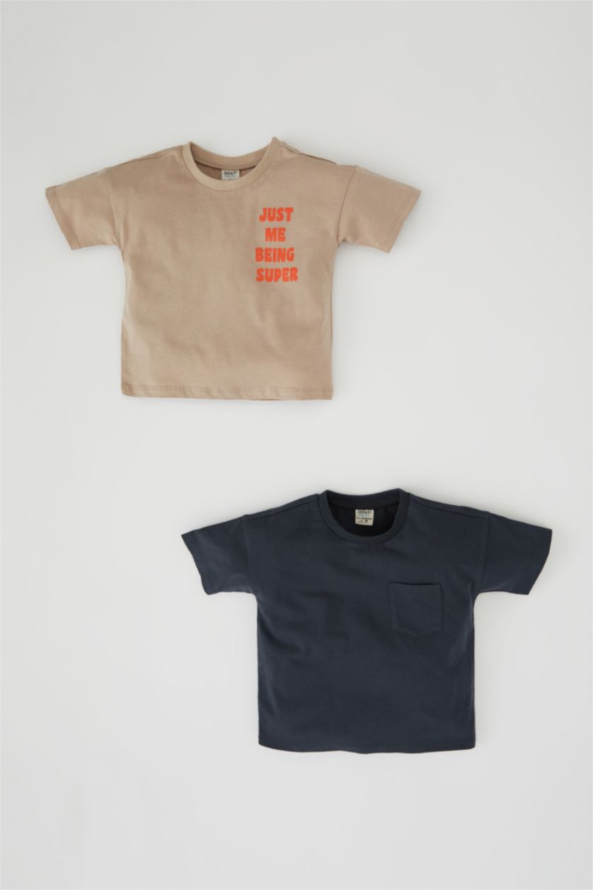 مولود ذكر كامل تيشيرت نص كم بطبعة شعار قصة عادية برقبة مستديرة من قطعتين