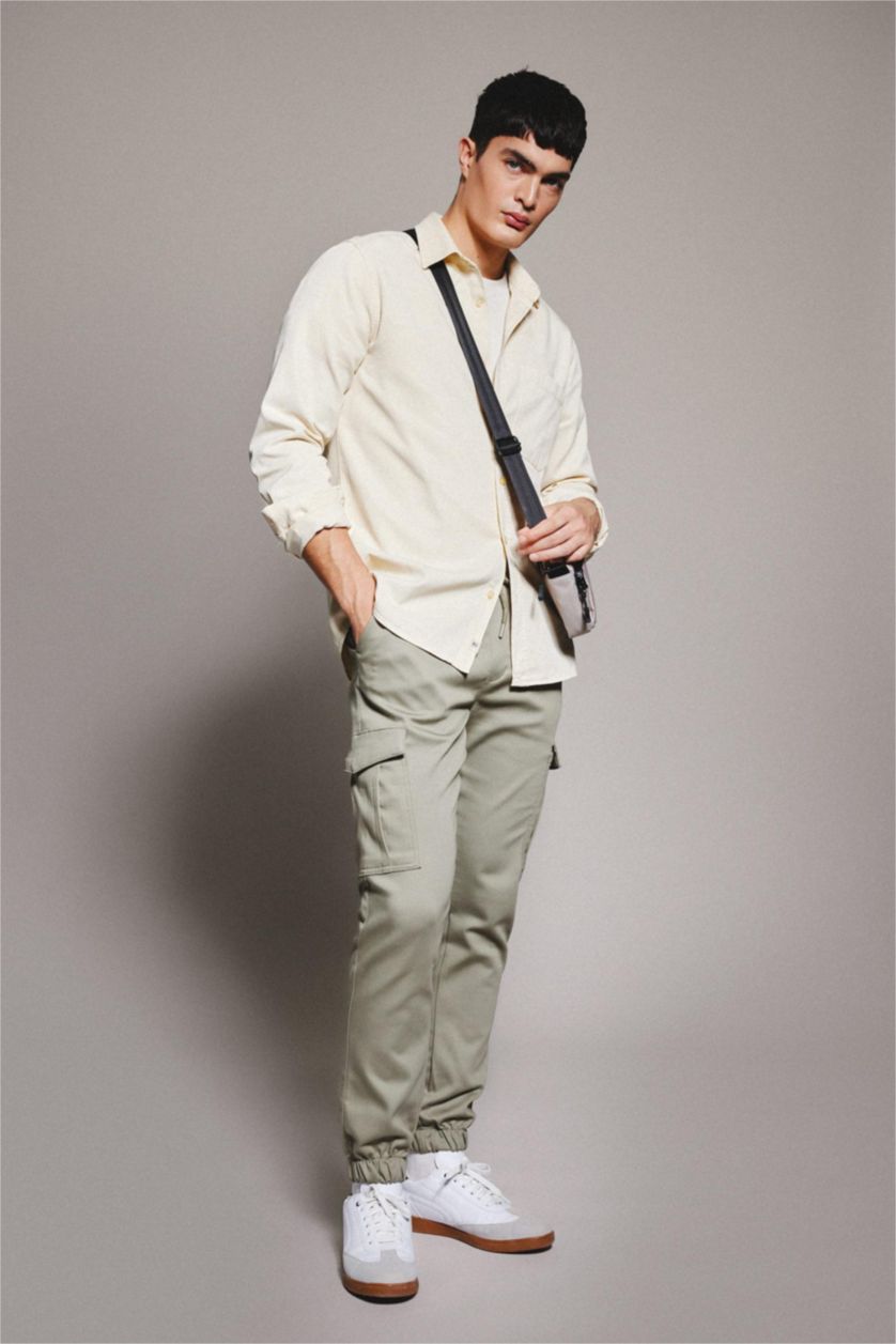 رجالي كاكي فاتح بنطلون جوجر وجيب كارجو