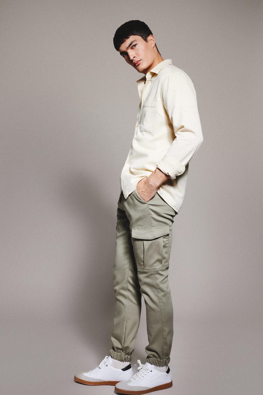 رجالي كاكي فاتح بنطلون جوجر وجيب كارجو