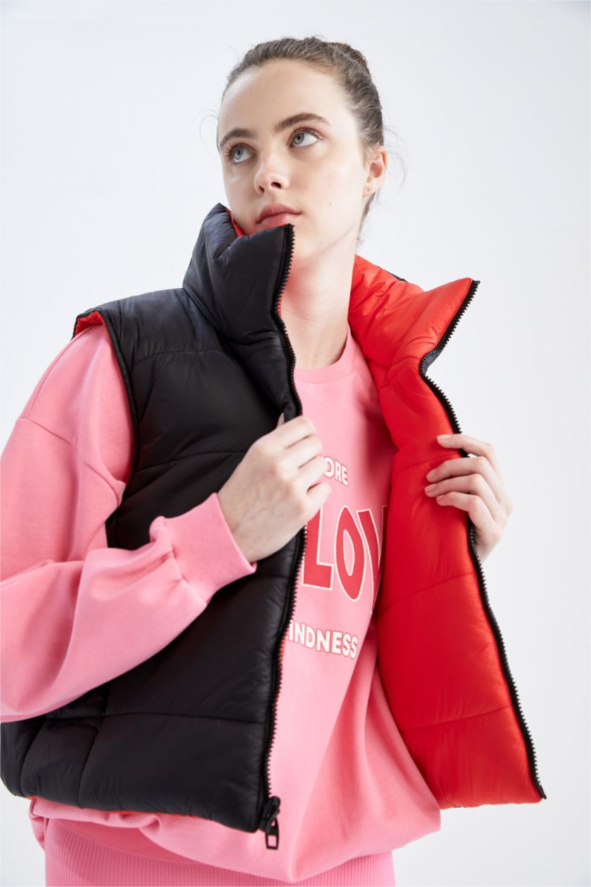 Woman Red Relax Fit Vest