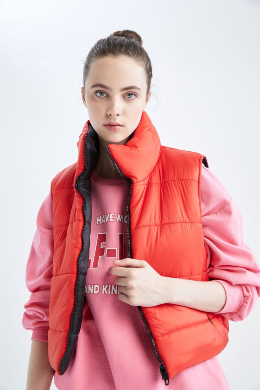 Woman Red Relax Fit Vest