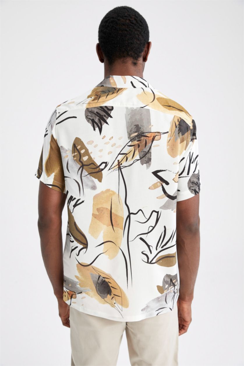 MAN Sand Modern Fit Poplin Short Sleeve Shirt