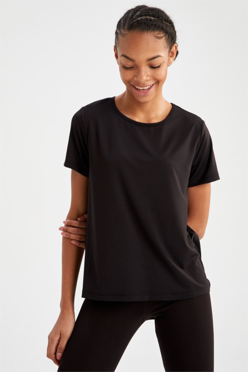 Kadın Siyah DeFactoFit Regular Fit Bisiklet Yaka Basic Spor Tişört