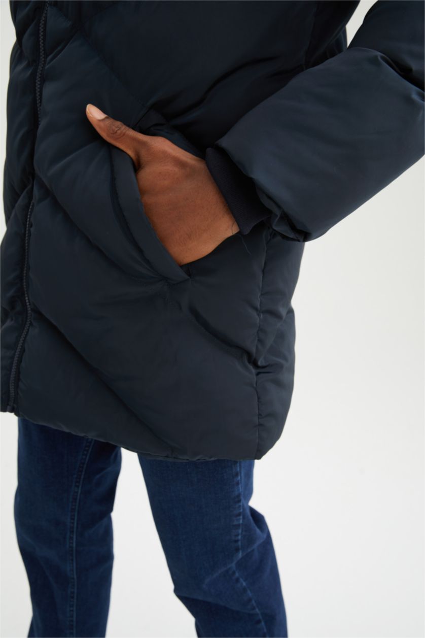 Erkek Lacivert Regular Fit Kapüşonlu Su İtici Şişme Mont Parka