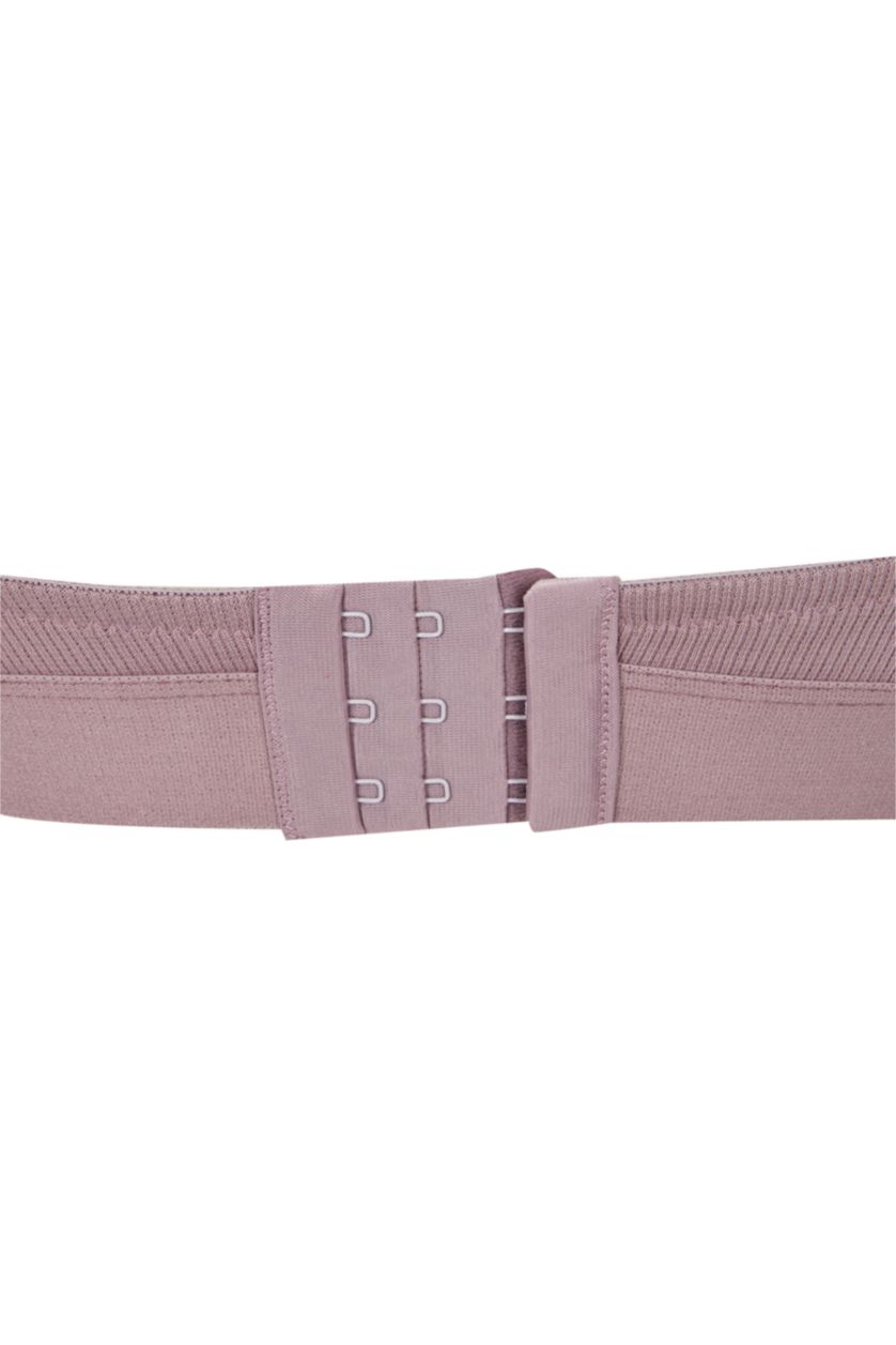 Woman Rose Fall in Love With Pad Bra