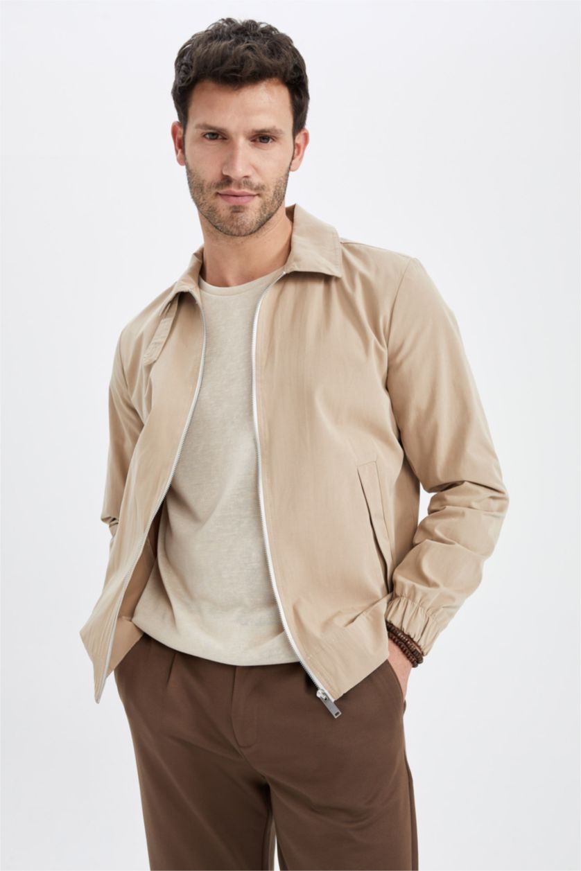 Erkek Kum Regular Fit Polo Yaka Fermuar Kapamalı Mevsimlik İnce Mont Ceket
