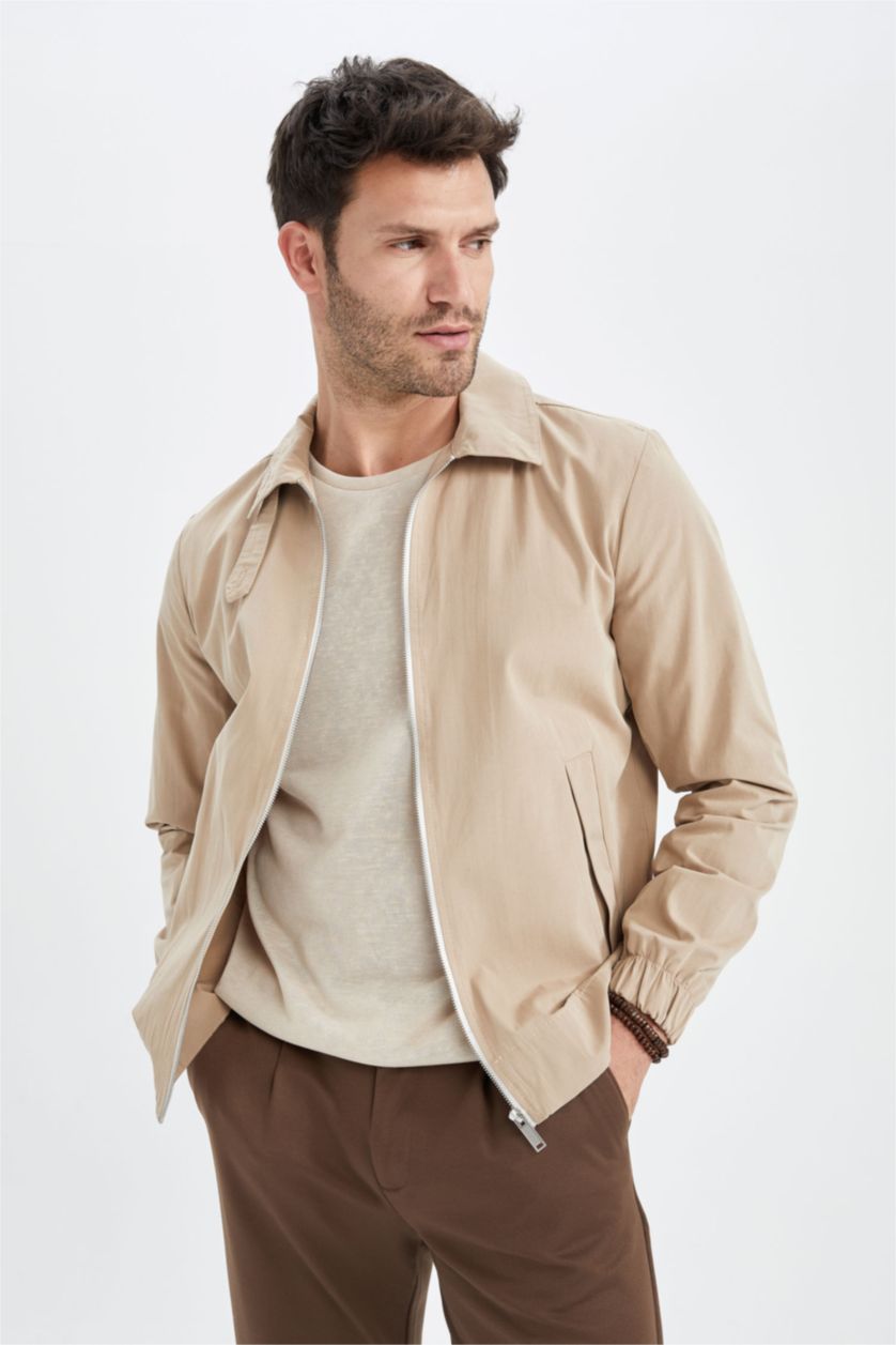 Erkek Kum Regular Fit Polo Yaka Fermuar Kapamalı Mevsimlik İnce Mont Ceket
