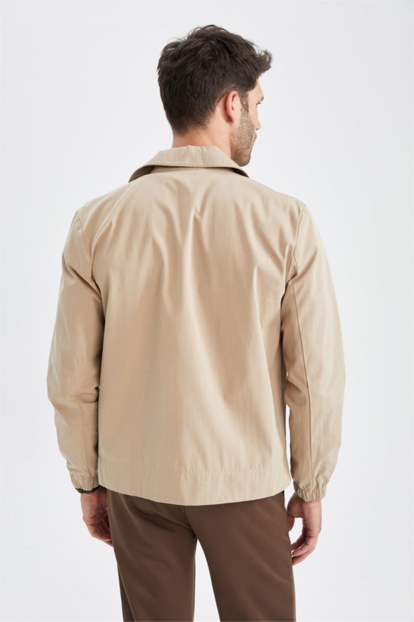 Erkek Kum Regular Fit Polo Yaka Fermuar Kapamalı Mevsimlik İnce Mont Ceket