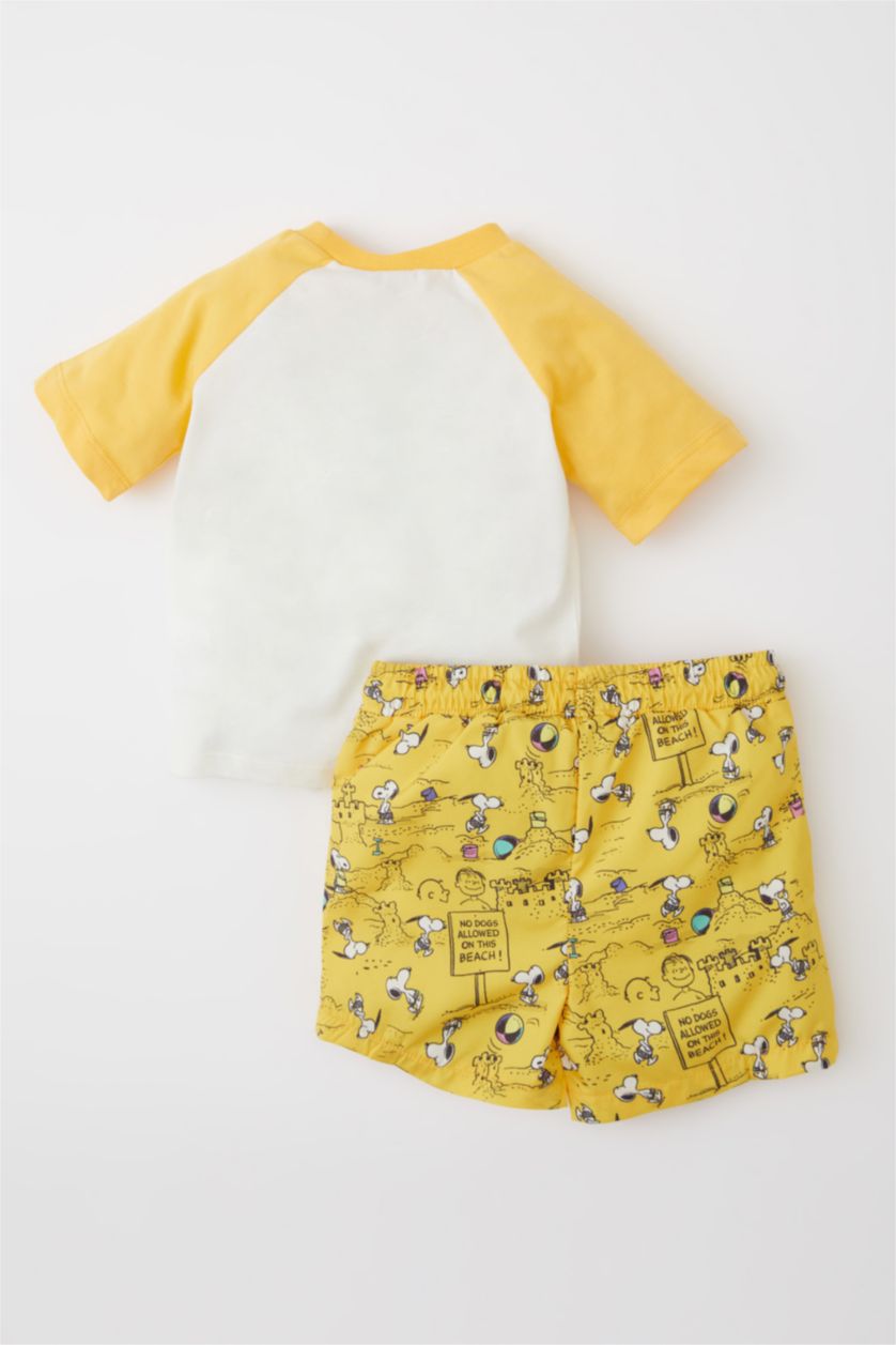 طفل صغير بيج فاتح طقم اولادي ميكرو من سنوبي