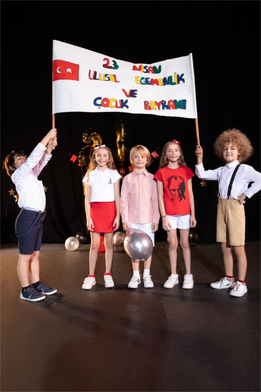 BOYS & TEENS Beige Boy Basic Bermuda Short