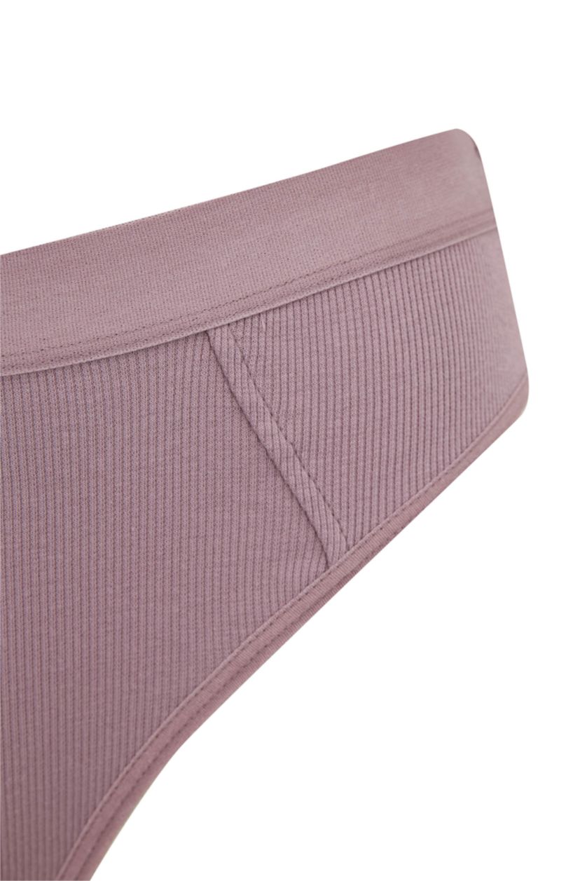 نساء وردي كلوت بريف بيزك من Fall In Love