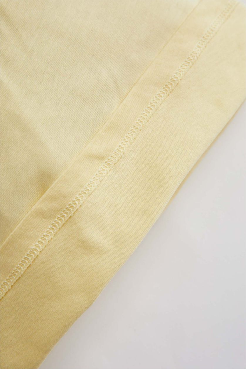 طفلة صغيرة أصفر فاتح تي شيرت بناتي بقصة عادية مطرز بالزهور بياقة دائرية