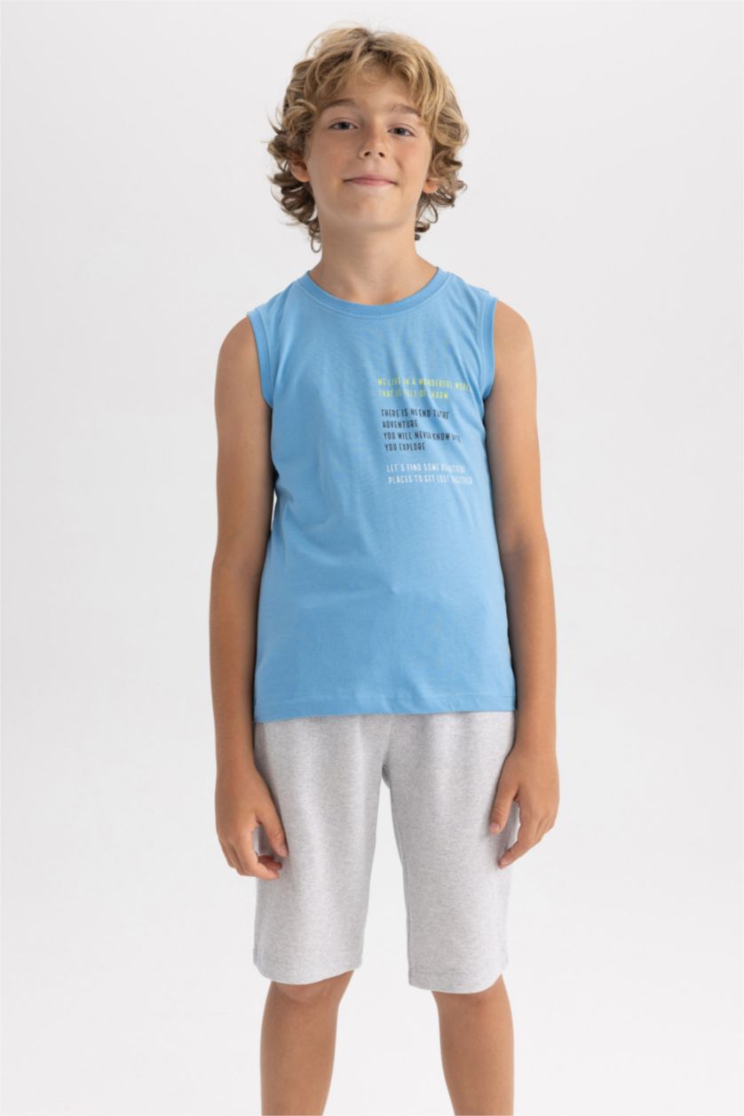 أولاد أزرق اندر شيرت ولادي بياقة مستديرة