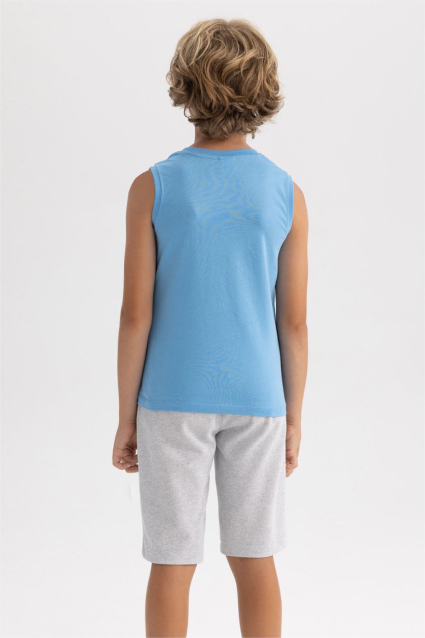 أولاد أزرق اندر شيرت ولادي بياقة مستديرة