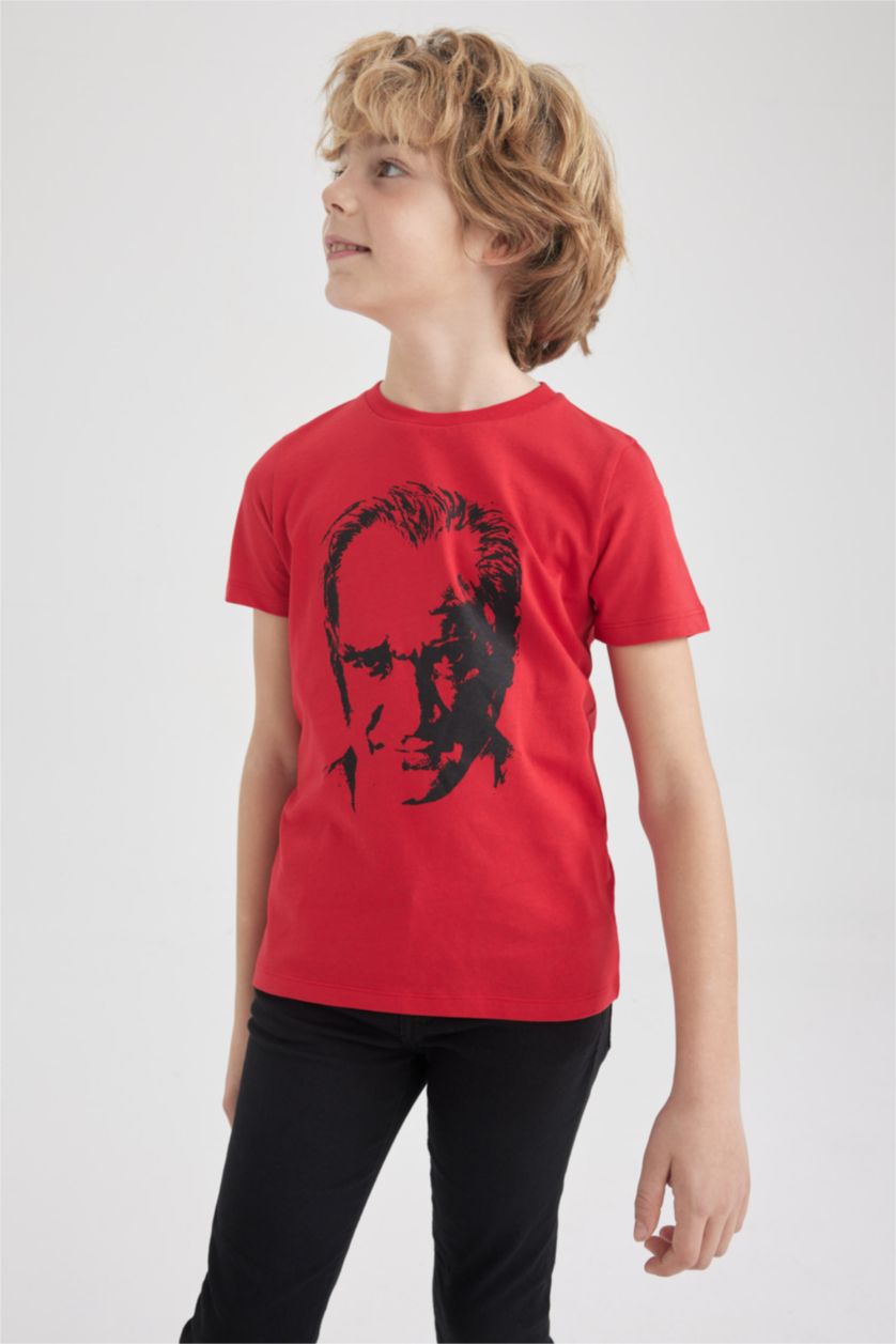 Erkek Çocuk - Genç Erkek Kırmızı Erkek Çocuk Bisiklet Yaka Atatürk Baskılı Pamuklu Penye Kısa Kollu Kırmızı Tişört