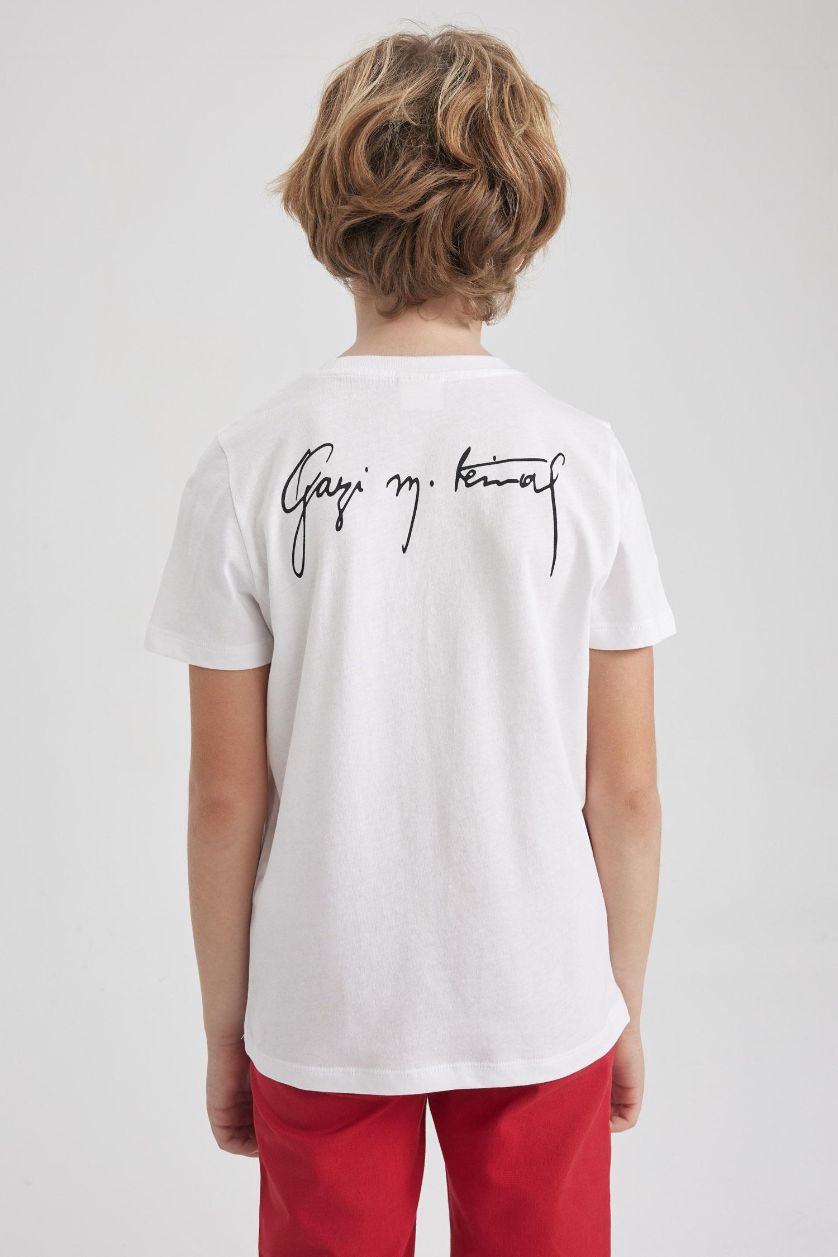 Erkek Çocuk - Genç Erkek Beyaz Erkek Çocuk 29 Ekim Cumhuriyet Bayramı Bisiklet Yaka Atatürk Baskılı Pamuklu Penye Kısa Kollu Beyaz Tişört