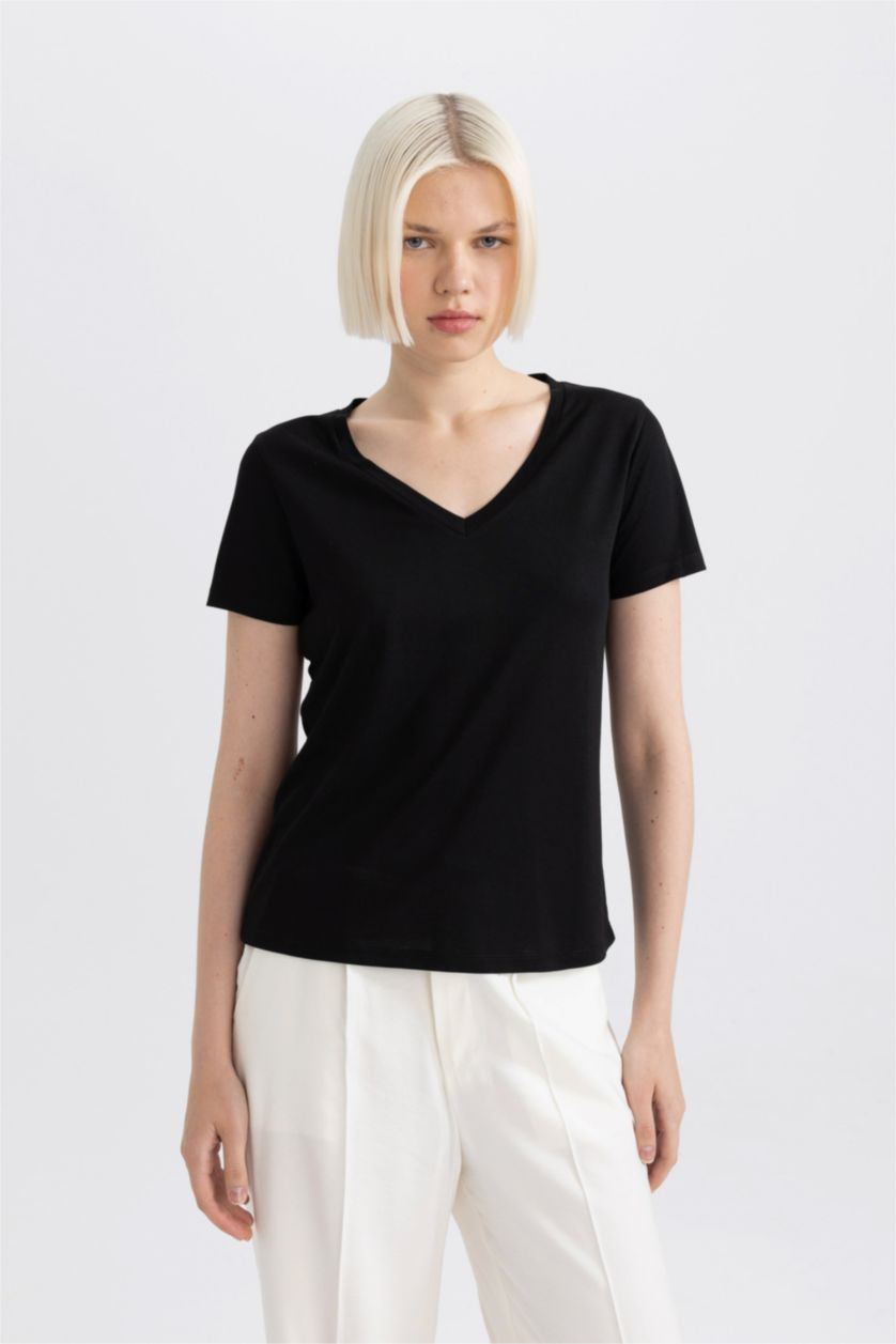 FEMME Noir T-Shirt coupe régulière à Manches Courtes à Col en V