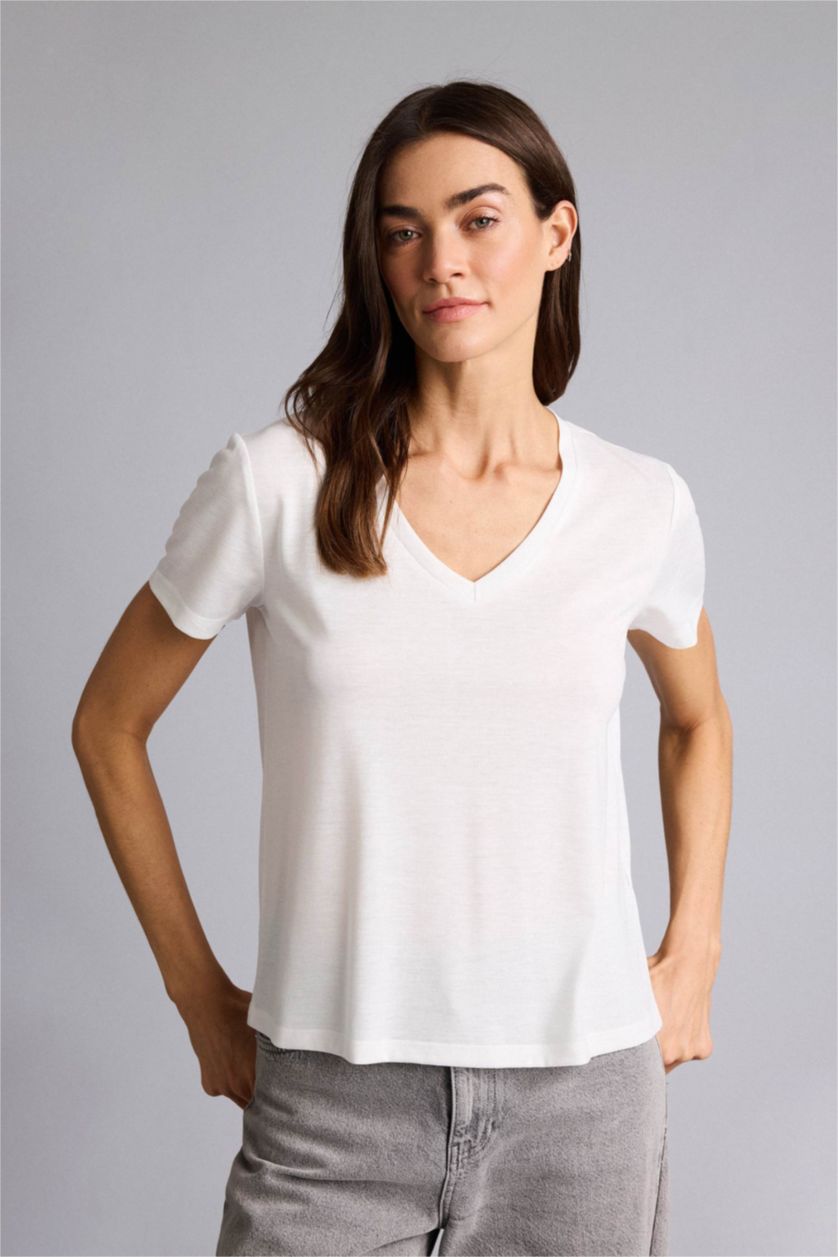 Kadın Ekru Regular Fıt V Yaka Basıc Düz Kısa Kollu Tişört