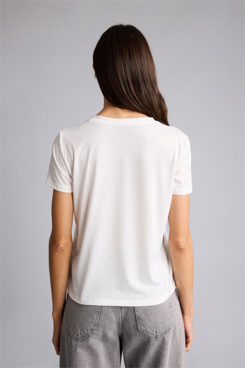 Kadın Ekru Regular Fıt V Yaka Basıc Düz Kısa Kollu Tişört