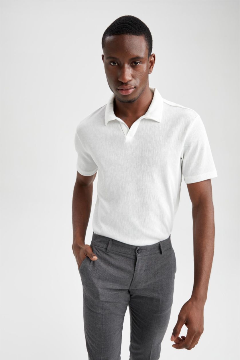 رجال بيج فاتح تي شيرت مودرن فيت أساسي بأكمام قصيرة ورقبة بولو